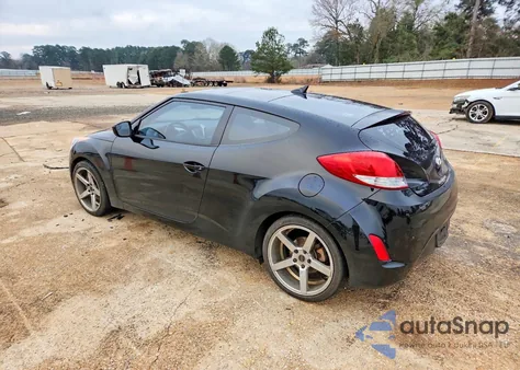 2016 Hyundai Veloster z USA, uszkodzony, nr VIN KMHTC6AD5GU278951